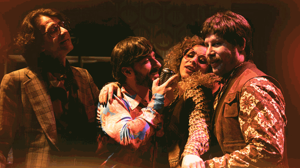 6 τελευταίες παραστάσεις για το "1975 ή Πιο γρήγορα, Εμμανουέλα! Σκότωσε! Σκότωσε!" στο Rabbithole