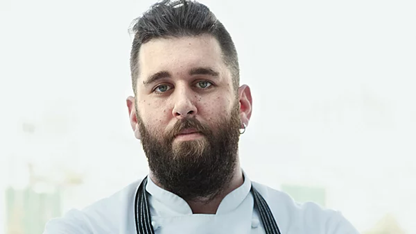 "Jerár": Χάρης Νικολούζος και Γιώργος Καβακλής ετοιμάζουν κάτι νόστιμο στη Δάφνη