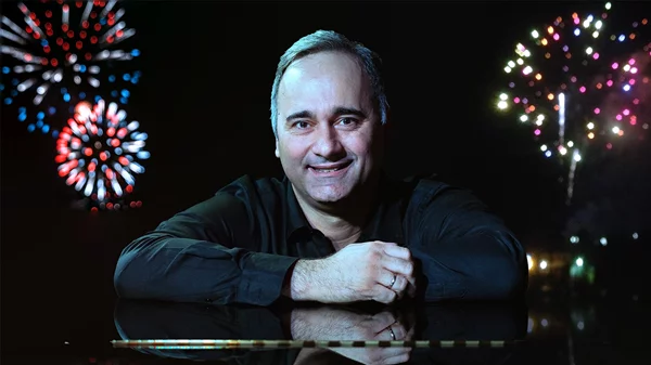 Ευχόμαστε "Happy Birthday Mr. Frank Sinatra" στο Μέγαρο