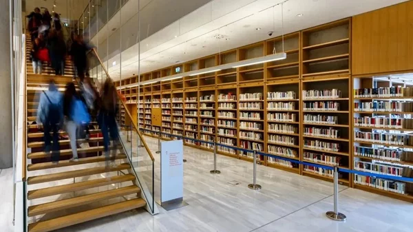 Η Εθνική Βιβλιοθήκη συζητά για την πρόσβαση του πολίτη στα e-book