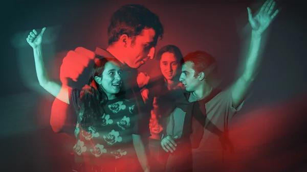 Θέατρο για εφήβους | 9 + 1 παραστάσεις για νέους που αναζητούν τη δική τους φωνή