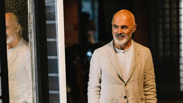 Ο Στάθης Λιβαθινός ανεβάζει το "Ημερολόγιο ενός τρελού"