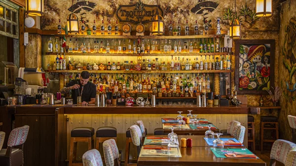 Amigos: Μexi-summer σε Γλυφάδα και Νέα Σμύρνη