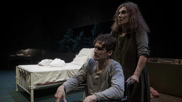 "Misery": Μια καθηλωτική ιστορία εξάρτησης και απόλυτης εξουσίας