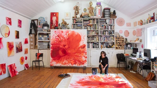 Η Penny Siopis συνομιλεί με την Κατερίνα Γρέγου στο ΕΜΣΤ