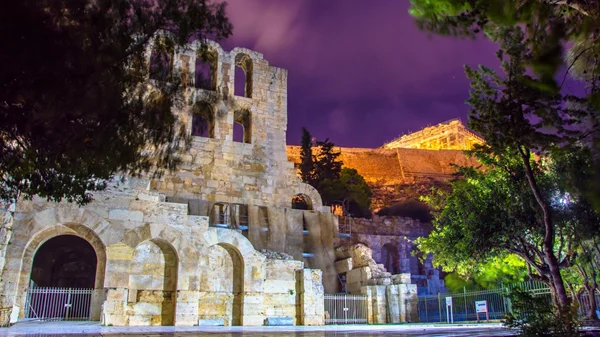 Πού βγαίνουμε πριν και μετά το Ηρώδειο;