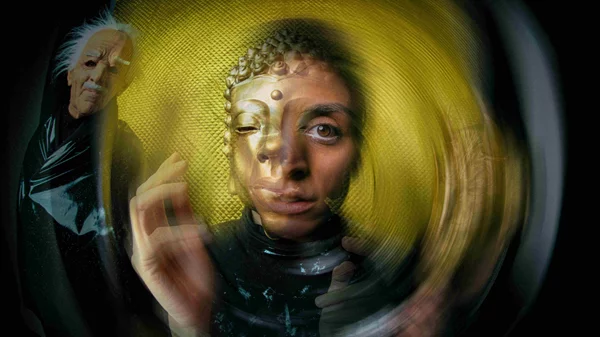 "Roba": Η παράσταση σωματικού θεάτρου της ομάδας JEUDi έρχεται στο Πλύφα