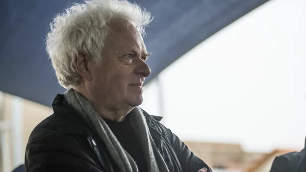 Heiner Goebbels: "Η τέχνη δεν είναι σταυρόλεξο, προσφέρει μια εμπειρία"