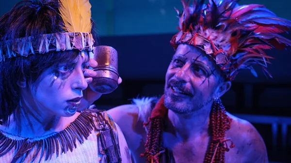 "Ροβινσώνας Κρούσος": Το ταξίδι του πιο διάσημου ναυαγού ολοκληρώνεται στο Μέγαρο