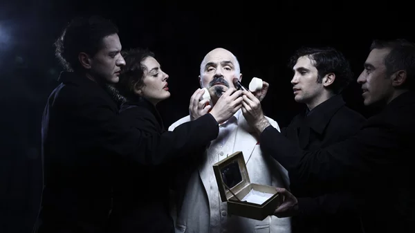 "Θάνατος στη Βενετία": Το σπουδαίο έργο του Τόμας Μαν στο θέατρο Πορεία