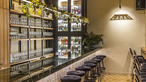 'Gamay', το νέο wine bar των Εξαρχείων