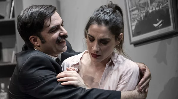 Τα sold out "170 τετραγωνικά / Moonwalk" του Γιωργή Τσουρή σε νέα μέρα και ώρα