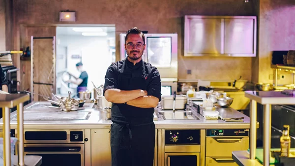 Γιάννη Κιόρογλου, πώς είναι να μαγειρεύεις για το Φεστιβάλ των Καννών;