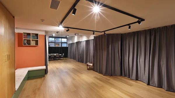 Sala Teorema: Τα Εξάρχεια έχουν αποκτήσει έναν νέο χώρο τέχνης