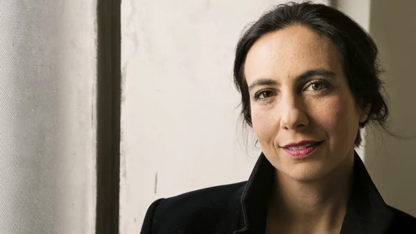 Ρηνιώ Κυριαζή: "Ο έρωτας δεν παραγγέλνεται, ούτε υποκύπτει στις επιθυμίες μας"