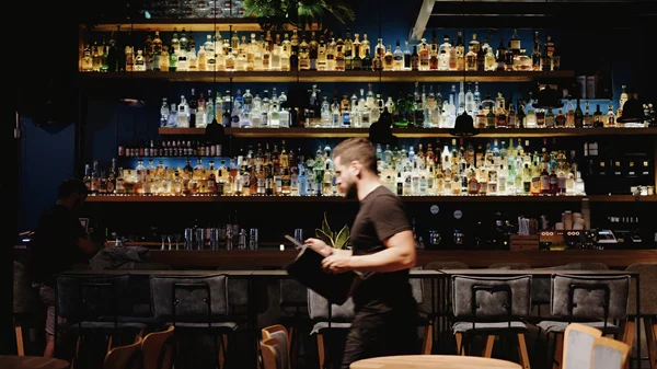 The Native Project: Το 'Spoiled' βάζει την Ελλάδα στο ποτήρι