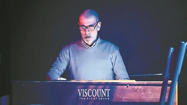 To George Kontrafouris Trio για μια βραδιά στο Half Note