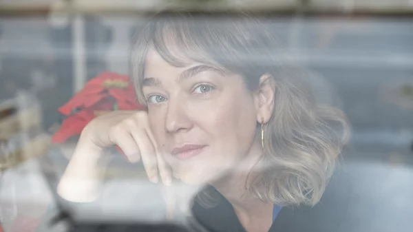 Σοφιάννα Θεοφάνους: "Οι έφηβοι είναι σαν χειροβομβίδες πασπαλισμένες με άχνη"