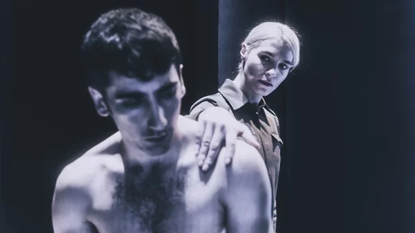 "Όλοι εμείς πουλιά": Ακύρωση της σημερινής παράστασης που έγινε το απόλυτο sold out του Εθνικού Θεάτρου