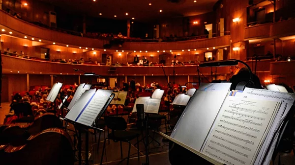 Βραδιά τζαζ με την Big Band του Δήμου Αθηναίων και τον σαξοφωνίστα Δημήτρη Τσάκα