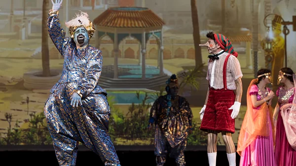 Φωκάς Ευαγγελινός: "Ο καλλιτέχνης πρέπει να έχει ανησυχίες, όχι όρια!"