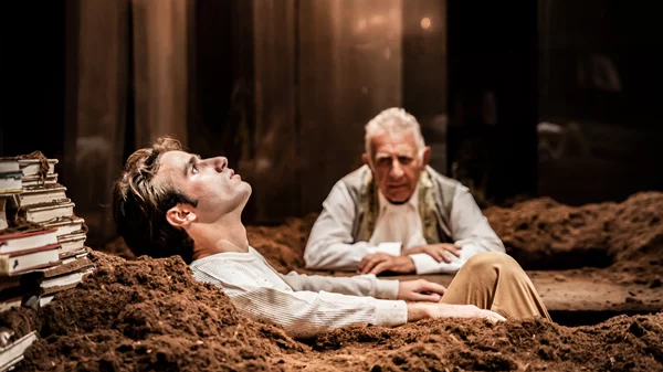 Συνεχίζεται το "Ταξίδι μεγάλης μέρας μέσα στη νύχτα" στο Θέατρο Οδού Κεφαλληνίας