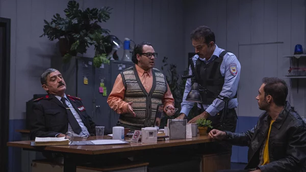 "Ο άνθρωπος απ’ το Παντόλσκ": Οι πρώτες φωτογραφίες της παράστασης του Εθνικού