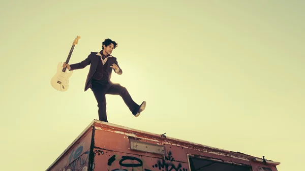 Ο "Τυχαίος θάνατος ενός αναρχικού" ετοιμάζεται για καλοκαιρινή περιοδεία