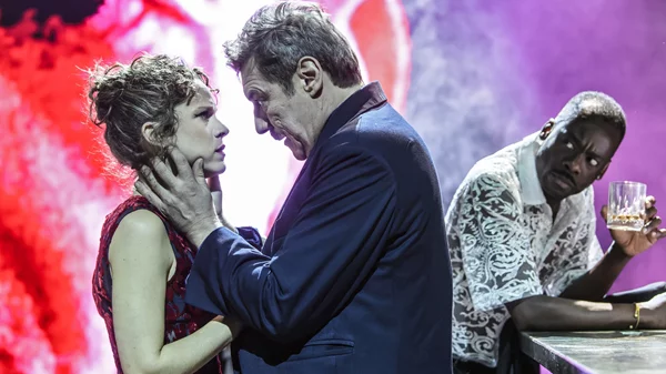 "Λόλα": Πρώτες φωτογραφίες από την παράσταση