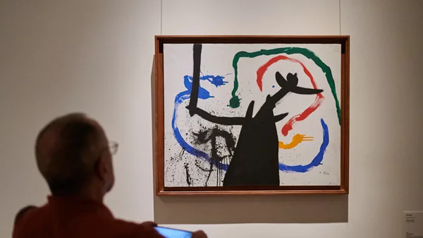 Στο "Σύμπαν Μιρό" μας βάζει η έκθεση έργων του σπουδαίου υπερρεαλιστή στο Ινστιτούτο Θερβάντες