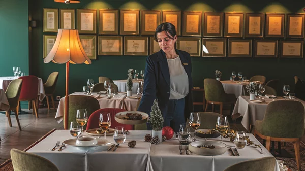 "Varoulko Seaside": Χριστούγεννα με βραβευμένη λάμψη