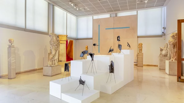 Μια ομαδική έκθεση αφιερωμένη στην "Οδύσσεια" φιλοξενείται στο Αρχαιολογικό Μουσείο Πειραιά