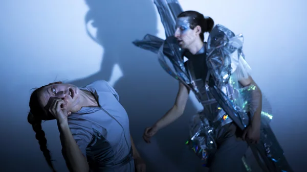 Χορευτικό "Phasma" μεταξύ τεχνών και επιστημών