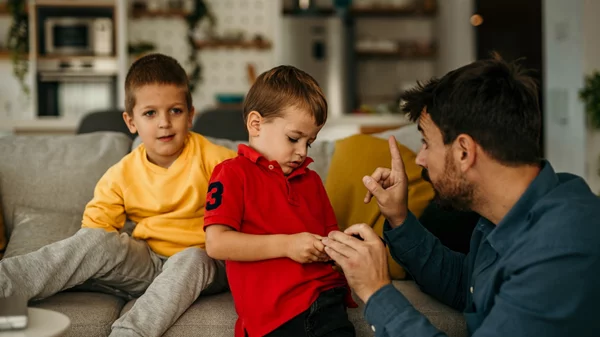 Δεν είναι ο σεβασμός το πιο σημαντικό, αλλά η σχέση μας με τα παιδιά μας