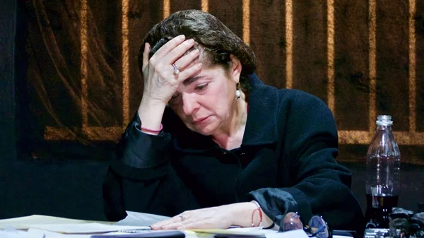 "Αθηνάς Παναγούλη, Επιτάφιος": Με ελεύθερη είσοδο έρχεται η παράσταση στο Πράξη Επτά Studio