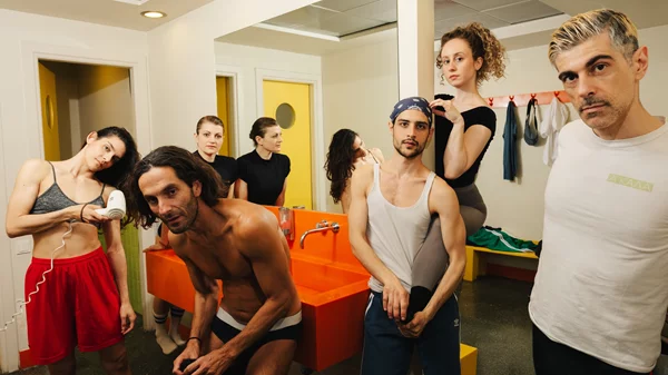 "Hard pop": Το νεό χορογραφικό έργο του Δημήτρη Μυτιληναίου συνδυάζει μουσική από 20 ποπ τραγούδια