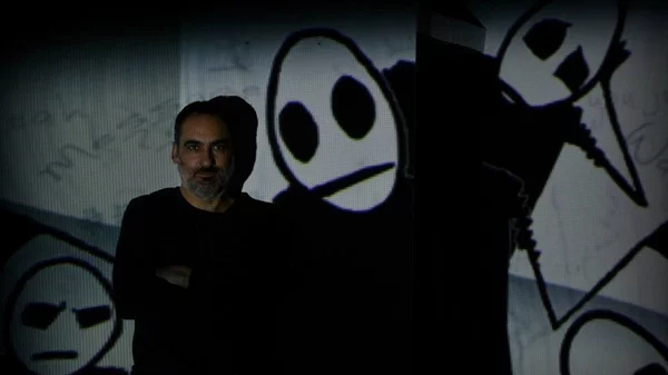 Ποια η σχέση των θεατρικών "Free Freaks" με τον διαδικτυακό ήρωα Mr. Freeman;