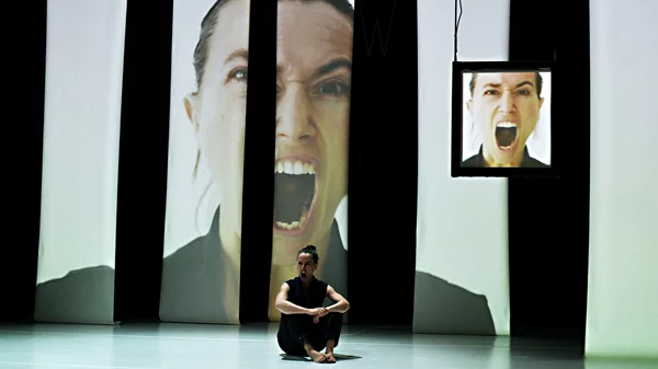 Χορευτικό τριήμερο στη σκιά των "Βράχων"