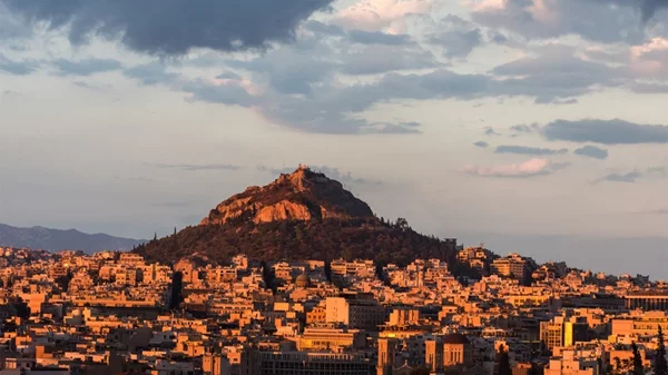 3 λόφοι με θέα την Πανσέληνο του Αυγούστου