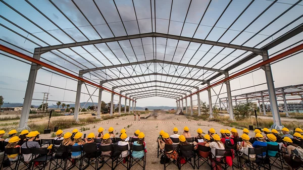 U(r)topias: Η Ακαδημία Χορογραφίας απευθύνει ανοιχτή πρόσκληση σε καλλιτέχνες