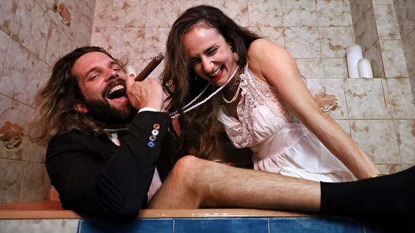 Το σατιρικό "Τυχερό λαχείο" του Άντον Τσέχωφ μιλάει για τη σχέση μας με το χρήμα