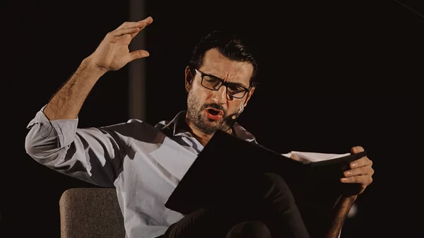 "Παραβάσεις": Το θεατρικό αναλόγιο του ΚΠΙΣΝ επιστρέφει για έβδομη χρονιά στον Φάρο