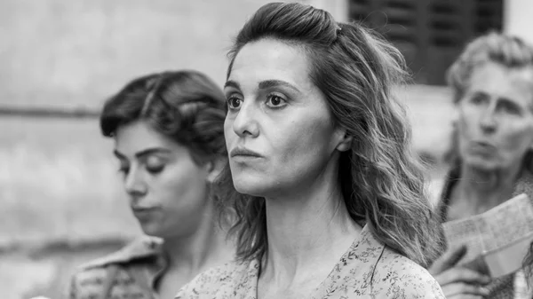 Πάντα Υπάρχει το Αύριο