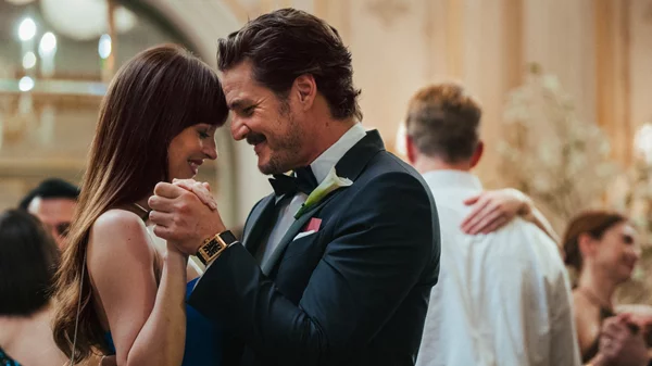 Το "Ταιριάζουμε;" γέμισε θεαματικά τα ελληνικά σινεμά