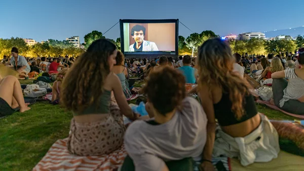 ΚΠΙΣΝ: Οι προβολές ταινιών στο πάρκο του "Νιάρχου" συνεχίζονται τον Αύγουστο και το Σεπτέμβριο - Δείτε το πρόγραμμα