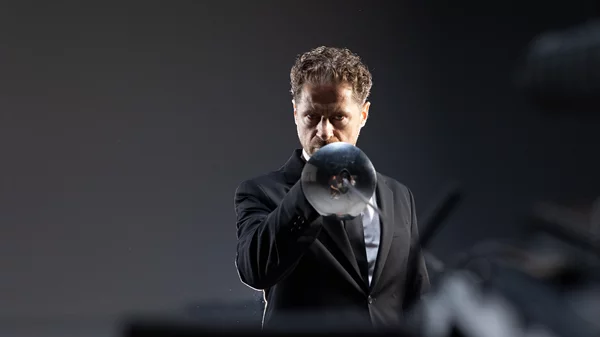 Ο Δημήτρης Λάλος έρχεται σε ρόλο "Τιμωρού" στη νέα σειρά του Alpha (τρέιλερ)