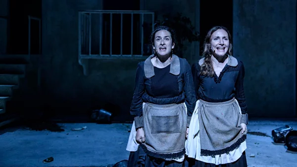 Οι "Σπυριδούλες" της Νεφέλης Μαϊστράλη ταξιδεύουν στο 58ο Φεστιβάλ Δημητρίων στην αναζήτηση της αυτοδιάθεσης τους