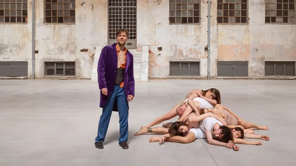 Ο "Ριχάρδος IIΙ*" σε διασκευή του Ανδρέα Φλουράκη επιστρέφει στο Σύγχρονο Θέατρο