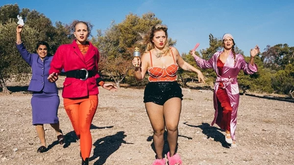 Η θεατρική "Αίθουσα αναμονής" επιστρέφει στο Σωματείο Οδηγών Ταξί Αττικής