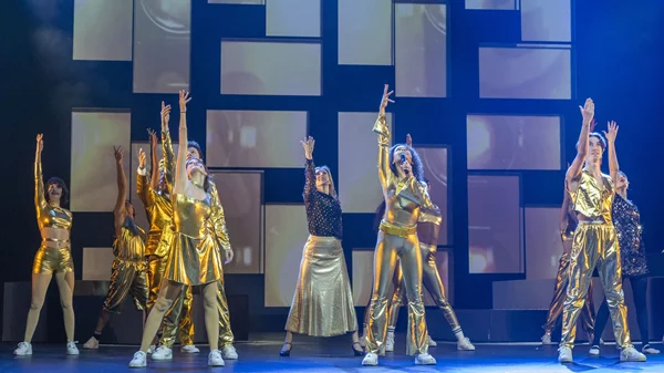 "Fame The Musical": Μιλήσαμε με τους συντελεστές του αγαπημένου μιούζικαλ που παίζεται στο Christmas Theater
